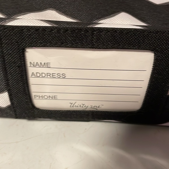 Tupperware Ultra Pro Square Baking dish and Thirty-One carrier - Picture 8 of 10